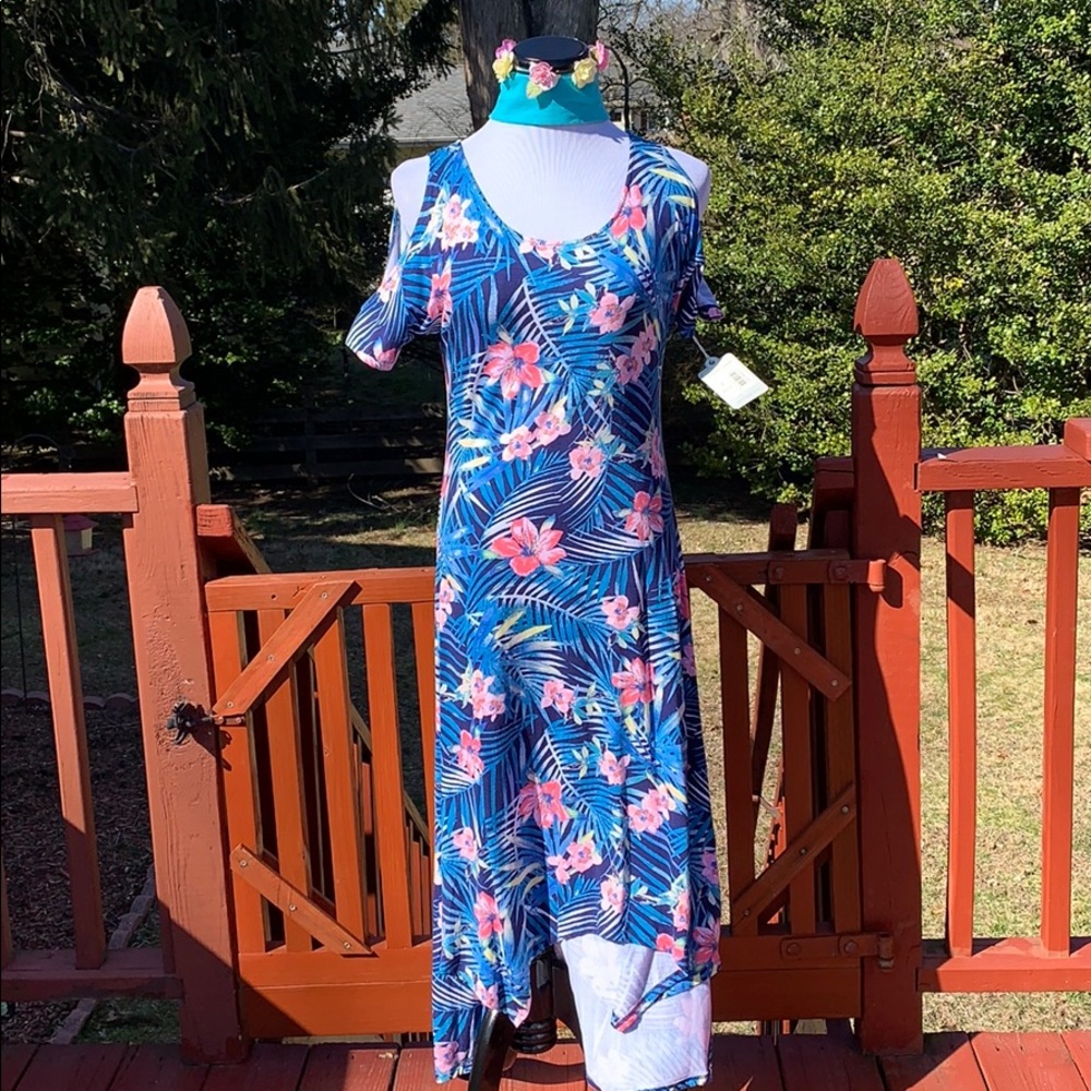 Cold shoulder tropical print dress